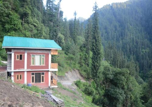 Shoja House | Mountain Bliss Cottages by StayApart