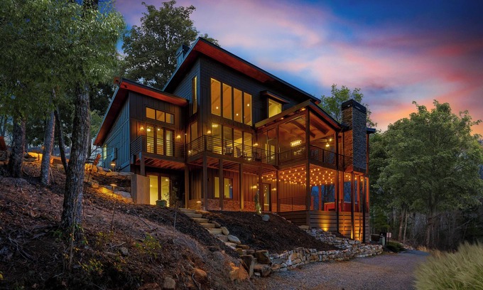 Blue Ridge House | Mountain Luxe Escape Hot Tub Arcade Gym Wi-Fi