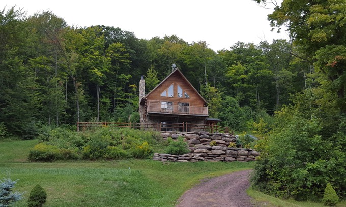 Prattsville House | Mountain retreat near Hunter/Windham Mountain