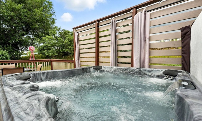 Larkspur House | Mountain Serenity Retreat - Larkspur Retreat