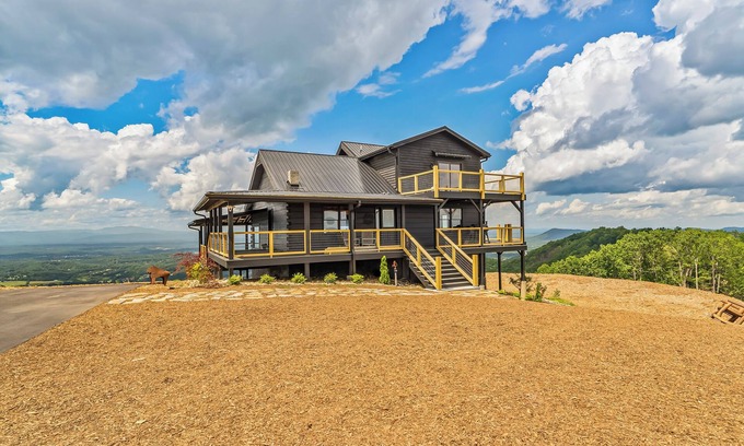 Morganton Cabin | Mountain Top Haven Retreat