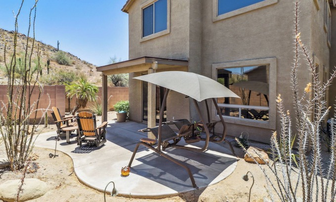 Foothills Club West House | Mountain-View Phoenix Hideaway w/ Patio & Swing!