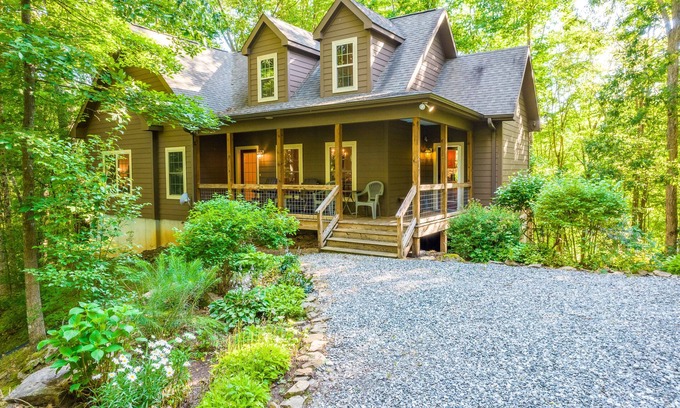 Sylva House | Mountain-view retreat with a wood-burning fireplace, grill, AC, & W/D