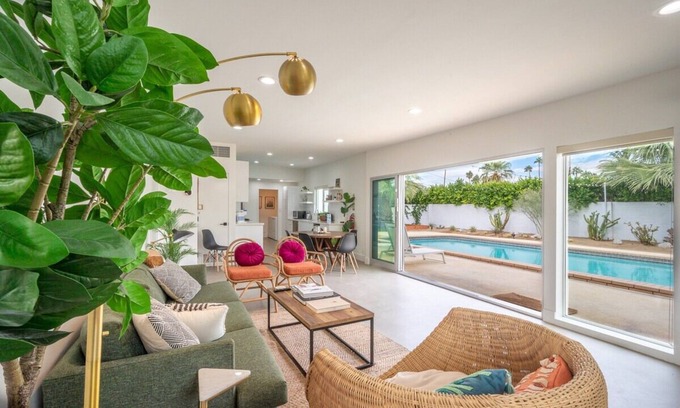 Sunrise Vista Chino House | Movie Colony Mid Century Modern
