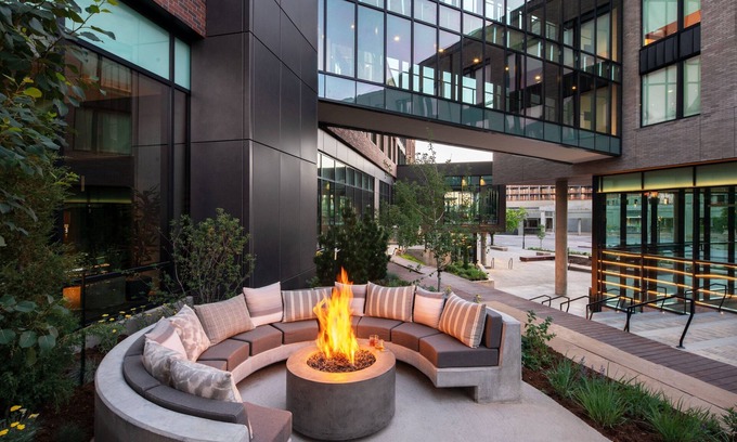 University Hill Hotel | Moxy Boulder University