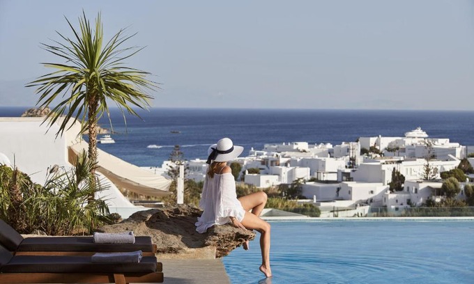 Platis Gialos Hotel | Mr & Mrs White Mykonos