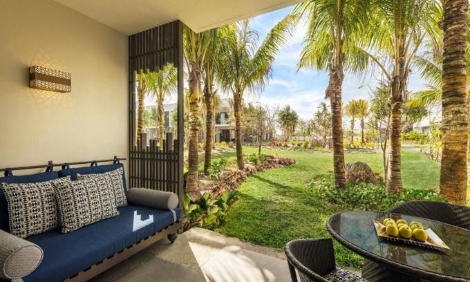 Plaine Magnien Hotel | Explore Shandari Beach! Two Relaxing Units with Balcony, Pool, Free Parking!