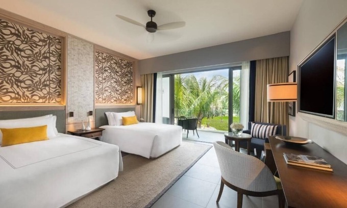 Plaine Magnien Hotel | 3 Units | Relax & Unwind in Coastal Luxury | Anantara Iko Mauritius Resort