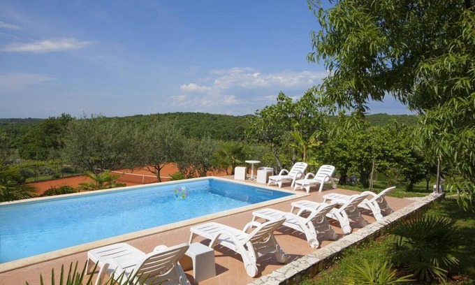 Mugeba Apartment | Mugeba Club A2, 2.2 km to the beach, 2 people, outdoor pool, free WiFi, parking