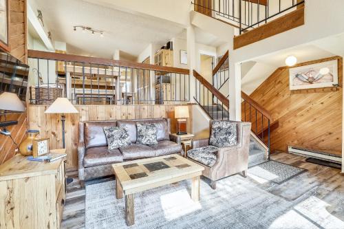 Peak 9 House | Multi-level Cedars 2 Townhome