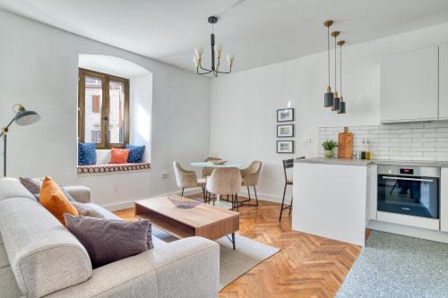 Kotor Old Town Apartment | Museum Palazzo Suite by MN Property