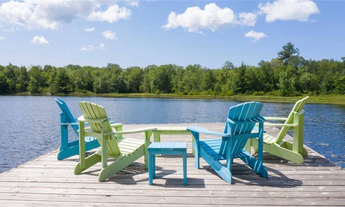 Georgian Bay Cottage | Muskoka Lakes Waterfront private family get-away cottage , 3 bedrooms