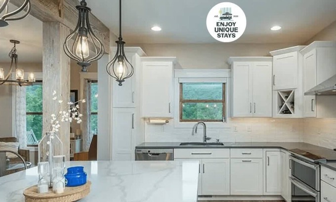 Saluda House | Mustard Seed Farm Estate in Saluda, NC!