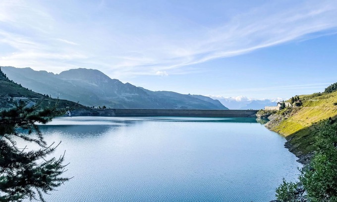 Saint-Pierre-de-Clages Apartment | Muverans I B1 by Interhome