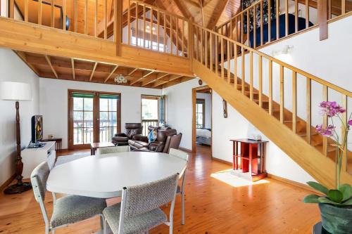 Malua Bay House | Muwarra Cottage Malua Bay