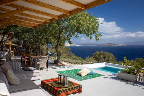 Mandraki Villa | My Old Stone House in a 2 000 sqm private garden with Fab Glamping Tent