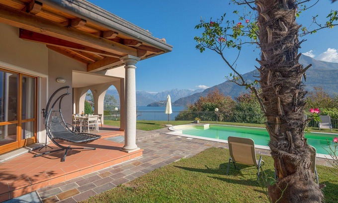 Vignola Villa | My Rental Homes - Villa Cremia with infrared sauna, Jacuzzi and lake view