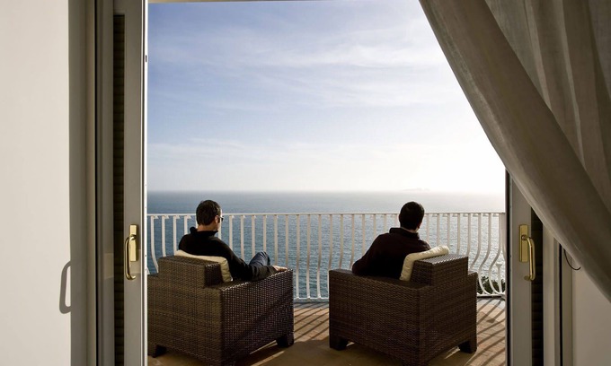 Arienzo Villa | My Rental homes - Villa Magnolia, in Positano, with hot tub and sea view