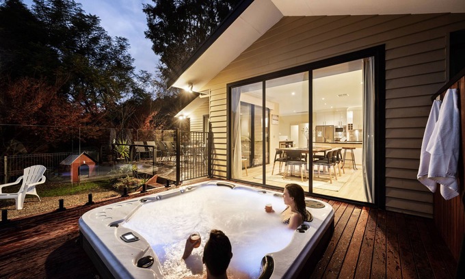 Tawonga South House | Myee House at Myee Retreat