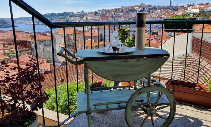 Santa Marinha Apartment | MyRiverPlace River View Porto apartments