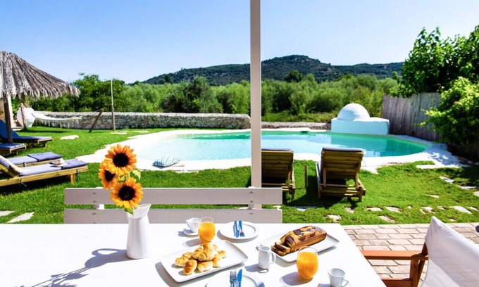 Platanias Town Villa | Mysigt Villa - Next to Platanias, 2min from beach