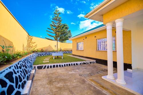 Mzuzu Apartment | N3 Luxury Suite