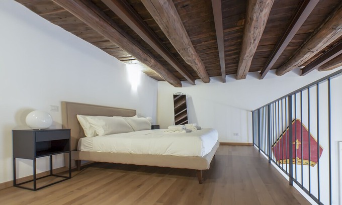 Naples City Centre Apartment | NA-F839-FIGU2F3 - Figurari 2 F