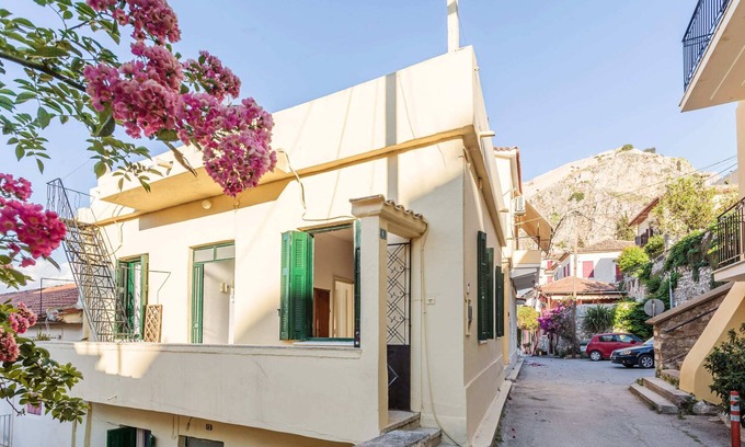 Nafplio House | Nafplio Stylish Escape - Nat's City Nest