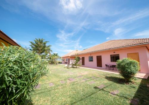 Chaloem Phra Kiat Resort | NaLinNaa Resort Buriram ณลิ์ณน่า รีสอร์ท บุรีรัมย์