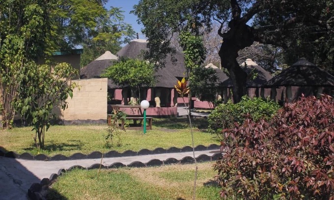 Mongu Hotel | Nalumba 2 Lodge