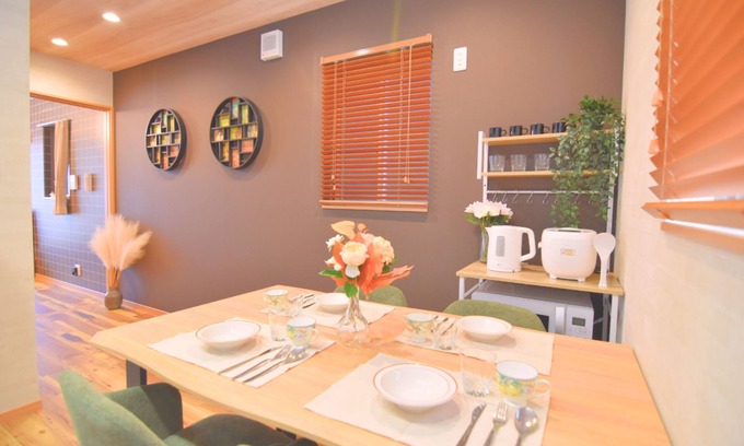 Kujo House | Namba 6 mins direct to EXPO 15 mins direct to USJ 11 mins free parking Newly built single family house with free parking EXPO25 Shinsaibashi Central location in Osaka Convenient to everywhere!