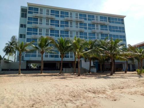 Na Chom Thian Hotel | Nantra Pattaya Baan Ampoe Beach