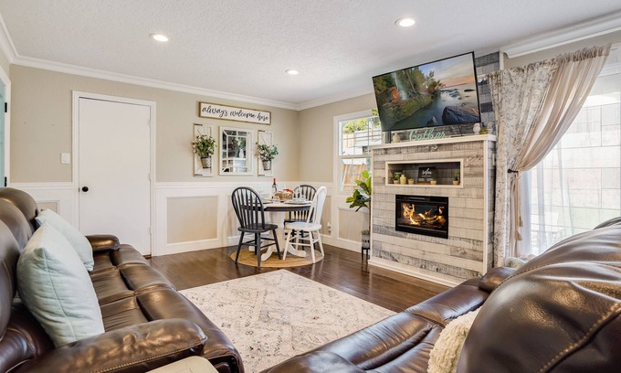 American Canyon House | Napa Valley Gem๐๐40 min to SF๐ถ KING BED & big yard!