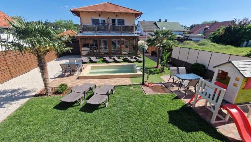 Siofok Aranypart Apartment | Napsugár Villa B