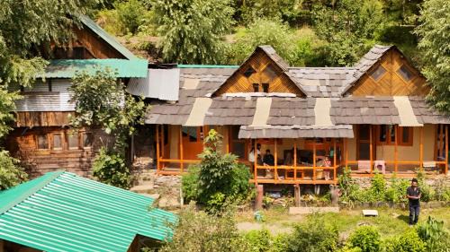 Banjar Apartment | Narayan Homestay Cottages