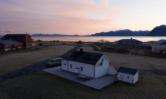 Ytre Vinje House | Narnia Lodge Lofoten