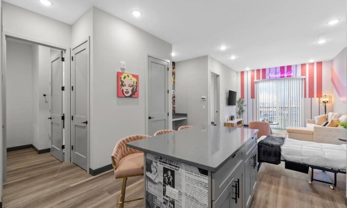 South Nashville Apartment | Nashville Getaway for 6! 2BR, Free Parking