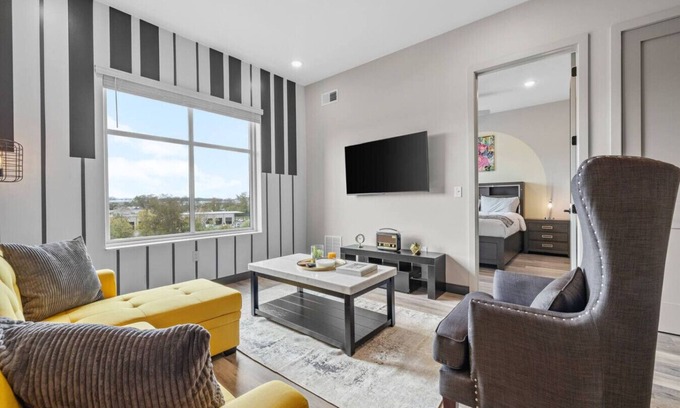 South Nashville Apartment | Nashville Retreat with Pool Table & Foosball