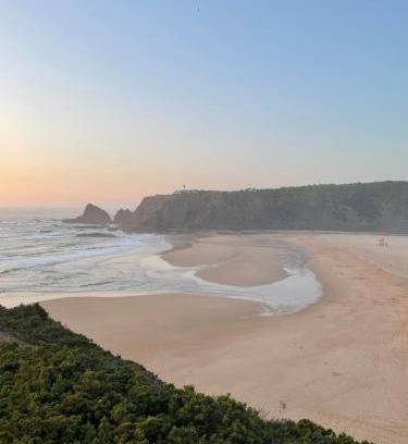 Baiona House | Natalie's tiny house- 6 minutes from the beach!