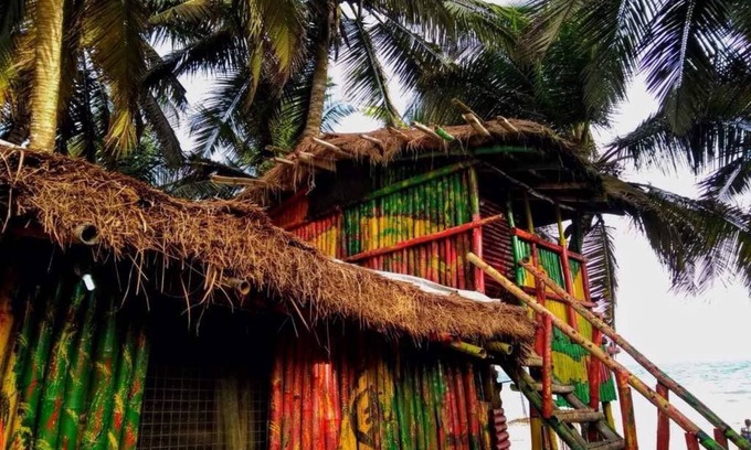 Cape Coast House | Natural Bamboo Village