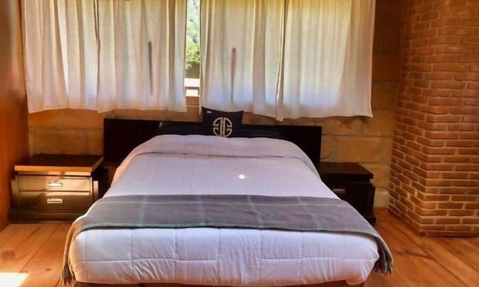 Valle de Bravo Cabin | Natural Tranquility Cabin