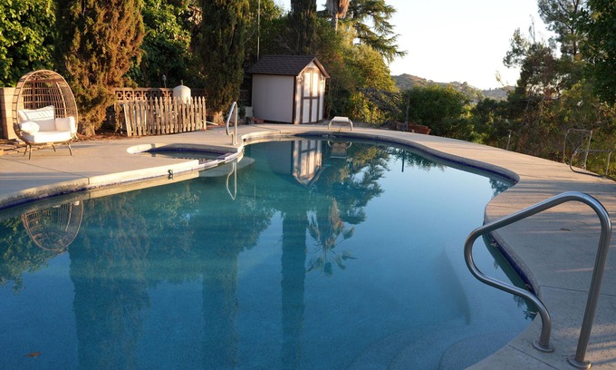 Shadow Hills House | Nature 3-bedroom house with a pool in Los Angeles