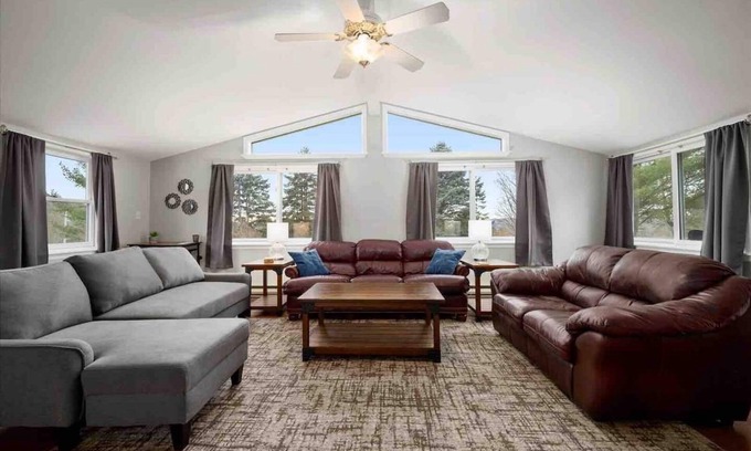 Oneonta House | Nature Escape - TONS of space, Theme game room, Fire Pit & Grill