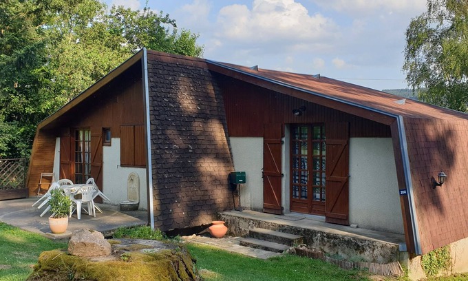 Belmont-de-la-Loire Ski Chalet | Nature getaway at Chalet Montaigu