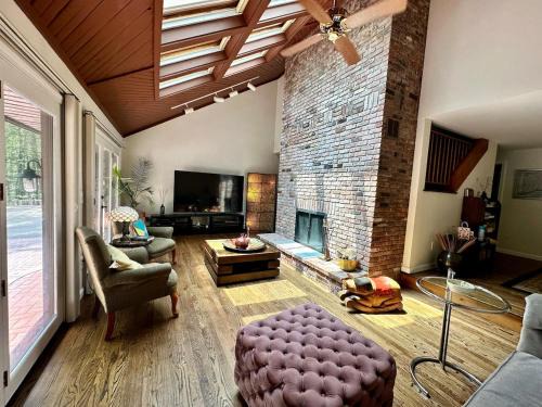 Bethlehem Village House | Nature's Nest - Woodland Retreat - Fireplace - Quiet and Cozy