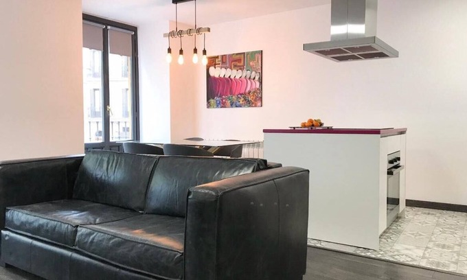 Old Town Apartment | Navarro Suite Pamplona - Family Management
