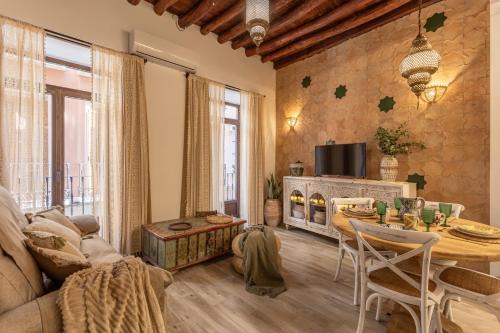 Centro - Sagrario Apartment | Nazarí Lucena Cathedral Apartment Parking Gratis