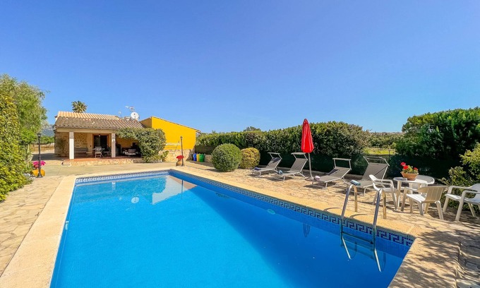 Buger Villa | nCountry villa, private pool, 3 bedrooms,near Búger,10 minutes drive to beaches