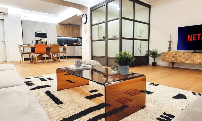 Fiera Apartment | Near CityLife & Thermal Baths – Spacious apartment with 2 baths and XL living