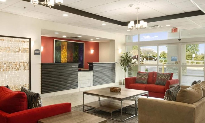 Tallahassee House | Near Florida Historic Capitol Museum, Free Parking, Pool!